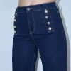 Παντελόνι τζιν ελαστικό καμπάνα με χρυσά κουμπιά