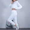Σετ φόρμα λευκή φούτερ μπλούζα crop και παντελόνι