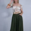 Crop top floral με cups στο στήθος