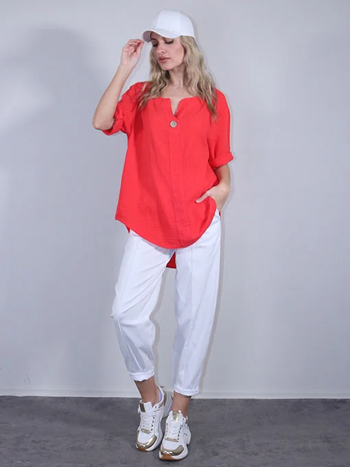 Μπλούζα βαμβακερή πικέ κοραλί με ξύλινο κουμπάκι