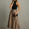 Σατέν φούστα μπεζ σε άλφα γραμμή