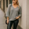 Πλεκτή μπλούζα γκρι με μανίκια νυχτερίδα 3/4 