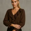 Μπλούζα καφέ με βολάν και χρυσές πιτσιλιές