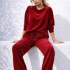 Σετ βελούδο κόκκινη μπλούζα μακριά και παντελόνα
