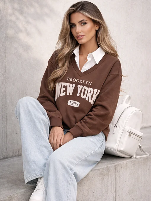 Φούτερ καφέ με ενσωματωμένο πουκάμισο