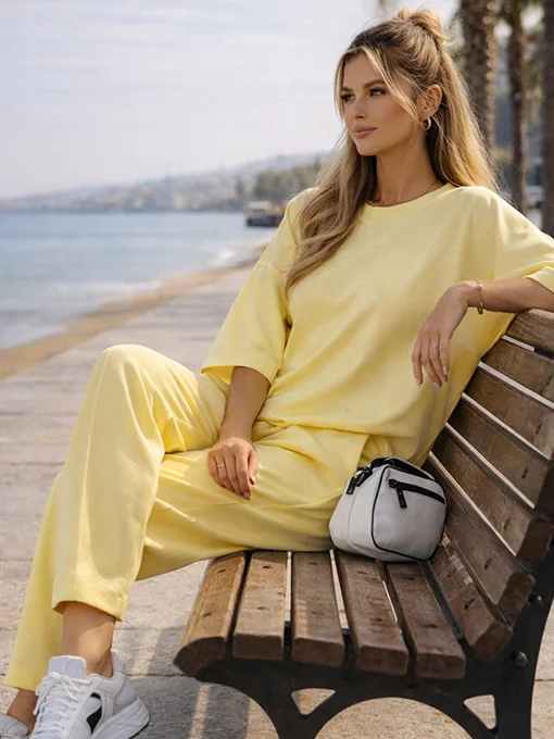 Σετ μπλούζα κίτρινη νυχτερίδα παντελόνι baggy
