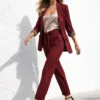Σετ κοστούμι μπορντό σακάκι και ψηλόμεσο παντελόνι