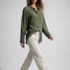Oversize ημιδιάφανο χακί πουκάμισο με πατιλέτα