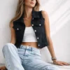 Γιλέκο denim μαύρο με ξέφτια και τσέπες