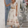 Boho midi φόρεμα μπεζ με κέντημα και ζώνη
