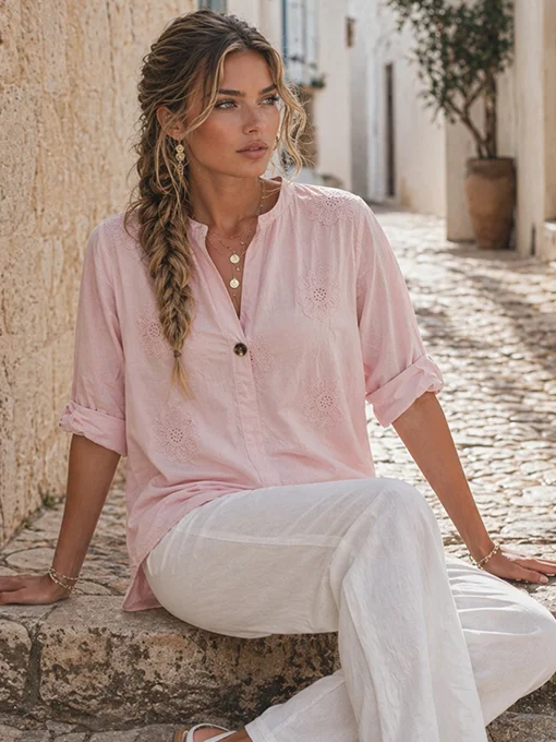 Μπλούζα ροζ με floral κέντημα και κουμπί