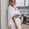 Ζακέτα λινή λευκή με κουκούλα και φερμουάρ