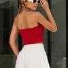 Στράπλες crop top κόκκινο με σφηκοφωλιά και βολάν