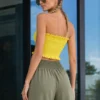 Στράπλες crop top κίτρινο με σφηκοφωλιά και βολάν