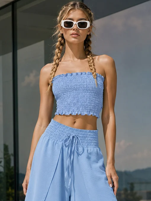 Στράπλες crop top γαλάζιο με σφηκοφωλιά και βολάν